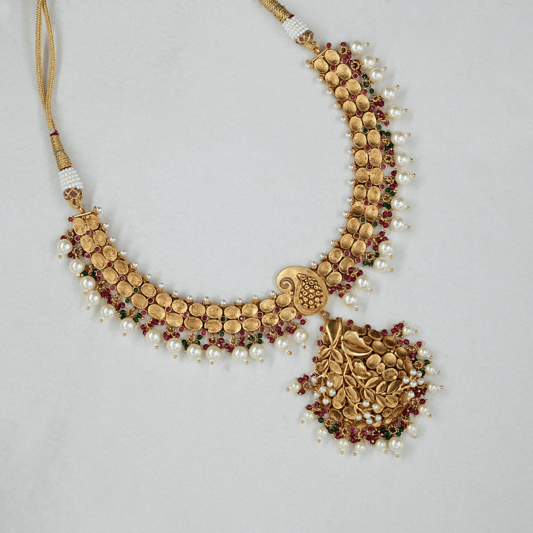 Temple Short Necklace Set