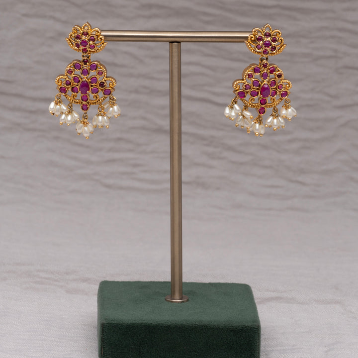 Guttapusal Necklace Set