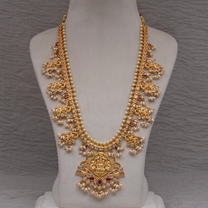 Guttapusal Necklace Set