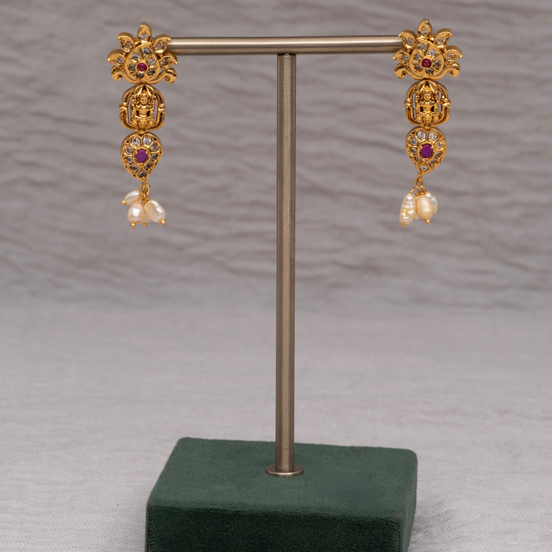 Guttapusal Necklace Set