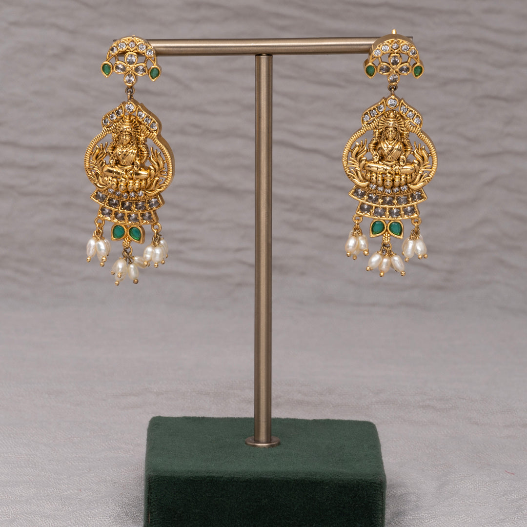 Royal Guttapusal Necklace Set