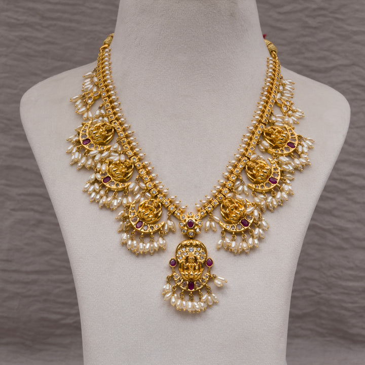 Royal Guttapusal Necklace Set
