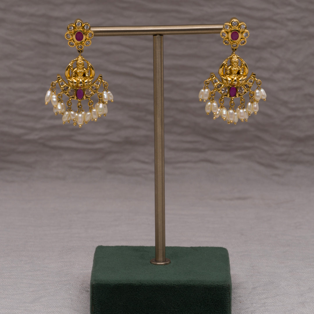 Royal Guttapusal Necklace Set