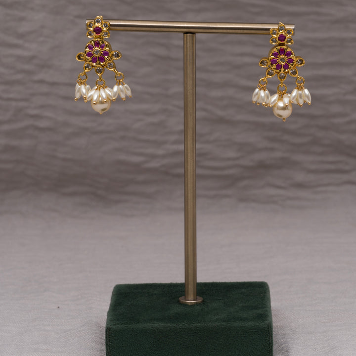 Guttapusal Necklace Set