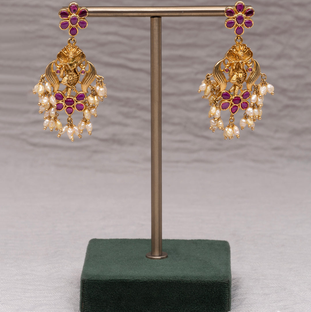 Royal Guttapusal Necklace Set