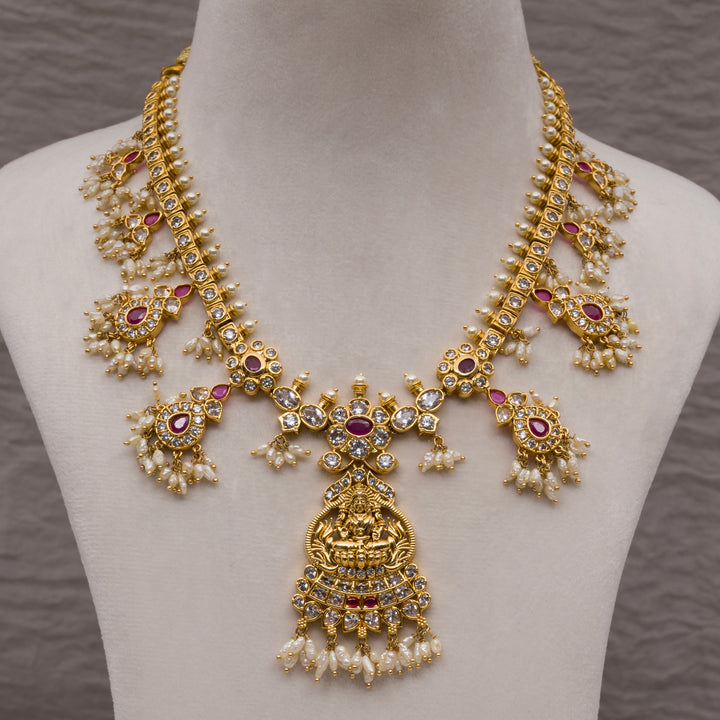 Royal Guttapusal Necklace Set