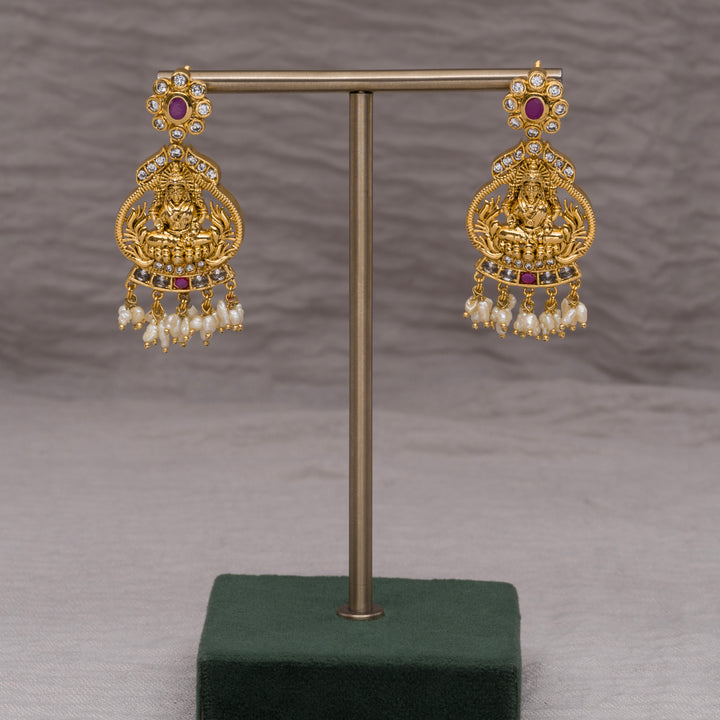 Royal Guttapusal Necklace Set