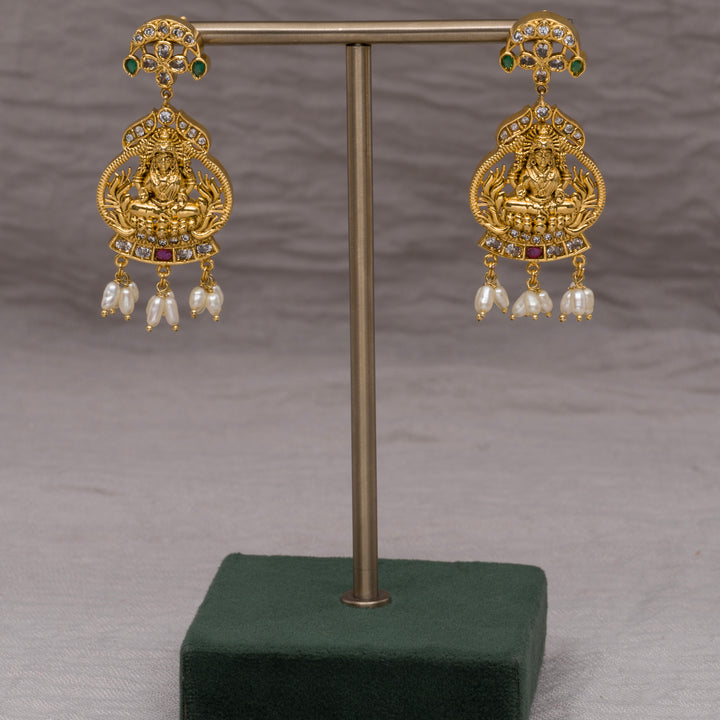 Royal Guttapusal Necklace Set