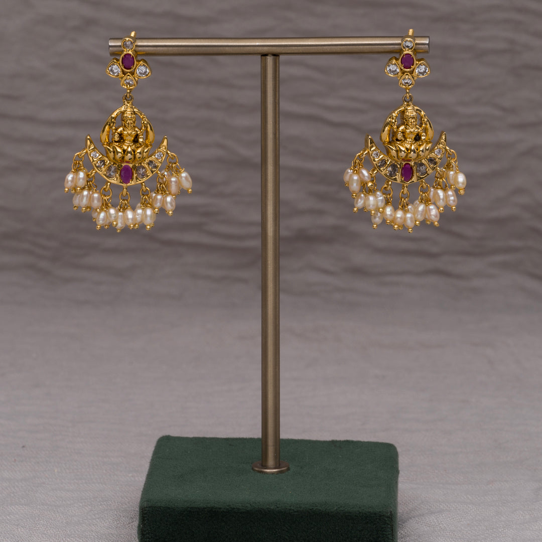 Royal Guttapusal Necklace Set