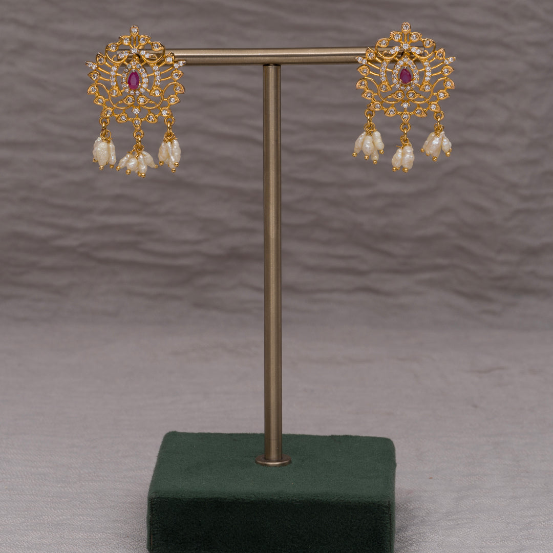 Guttapusal Necklace Set