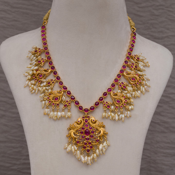 Guttapusal Nakshi Necklace Set