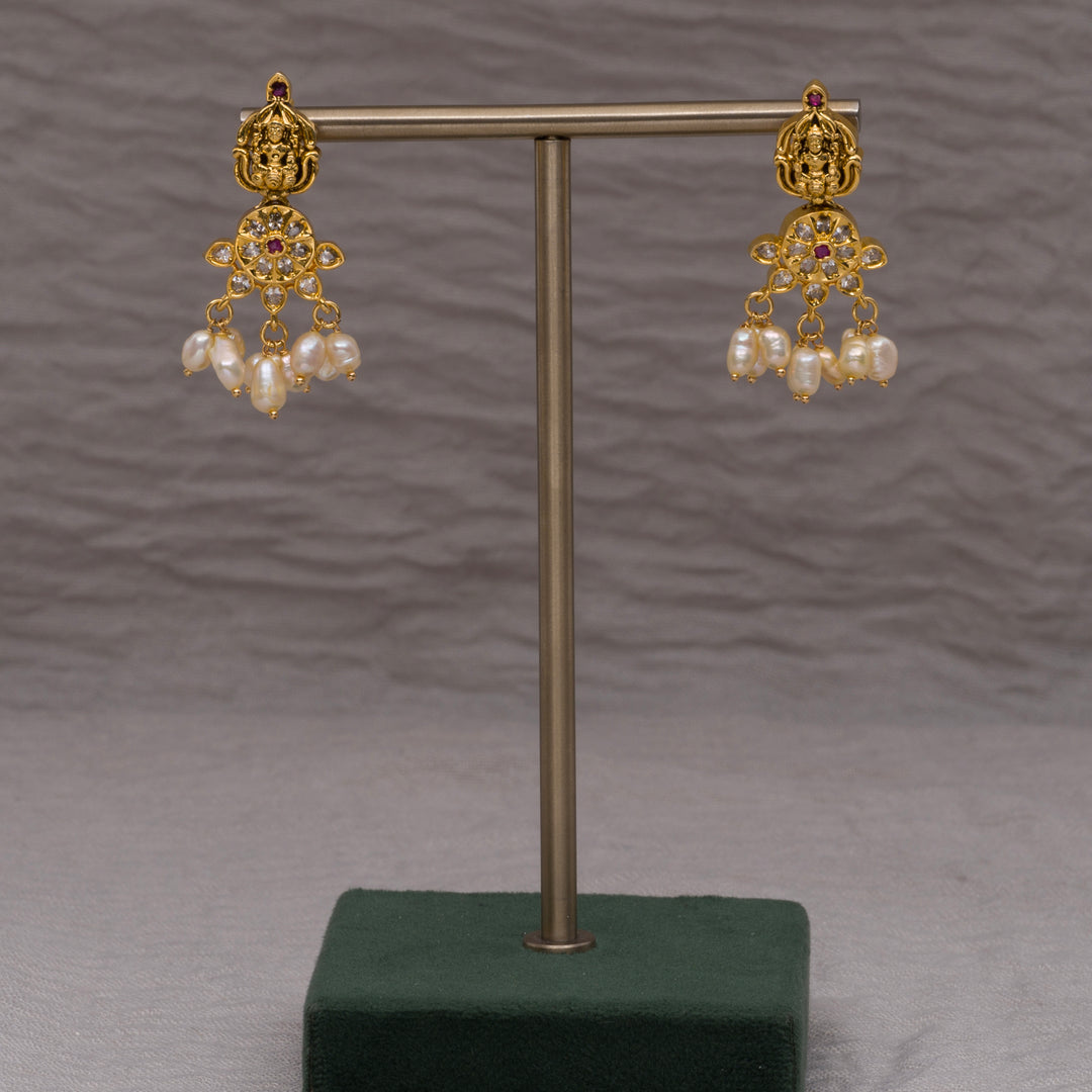 Guttapusal Necklace Set