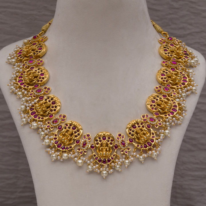 Royal Guttapusal Necklace Set