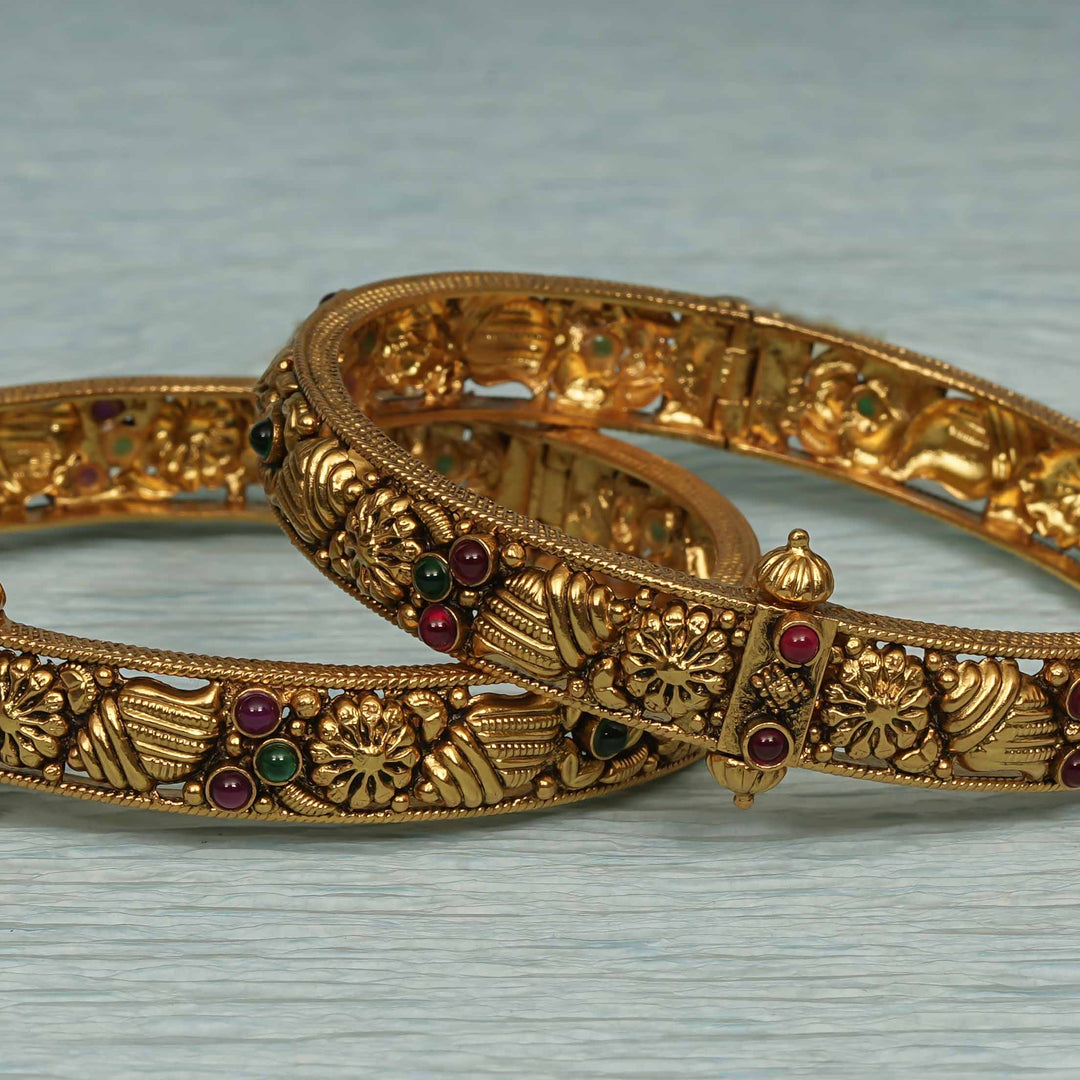 Temple Kundan Bangles