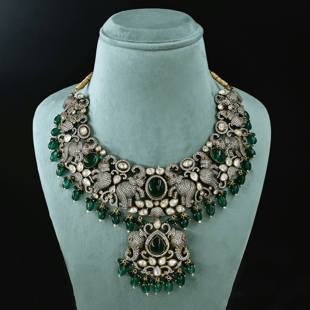 Victorian Heavy Necklace Set