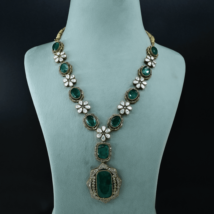 Victorian Heavy Necklace Set